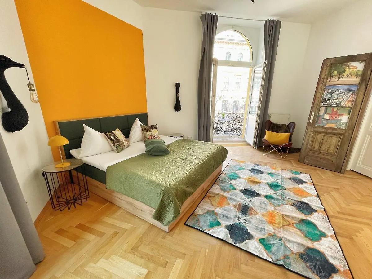 Loft2Be, Vienna City Loft For 8