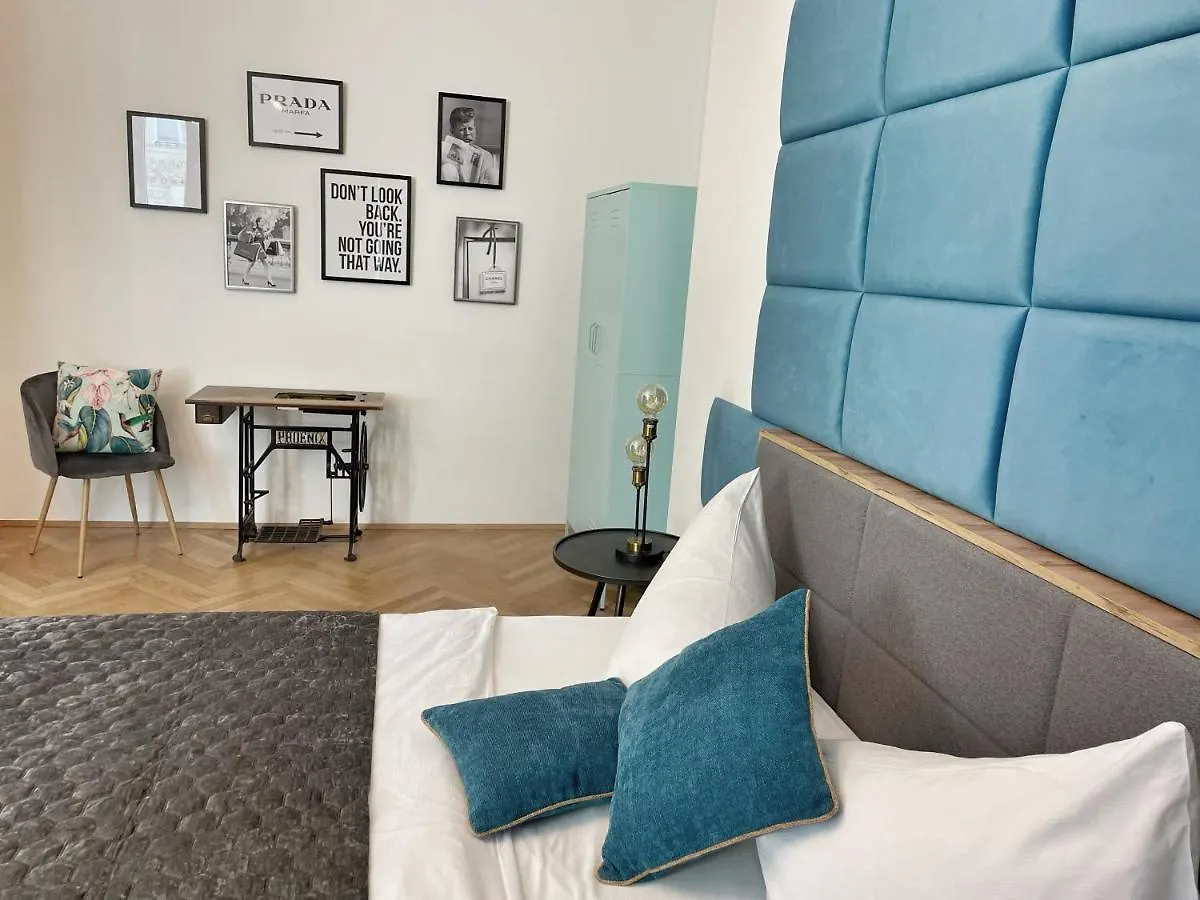 Apartament Loft2Be, Vienna City Loft For 8